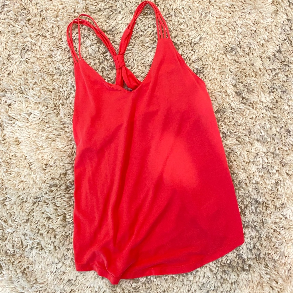 Razorback tank top